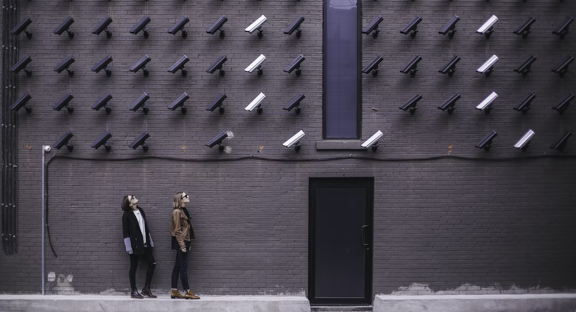 Protezione dei dati: la Commissione europea adotta una nuova decisione di adeguatezza per la circolazione sicura e affidabile dei flussi di dati UE-USA